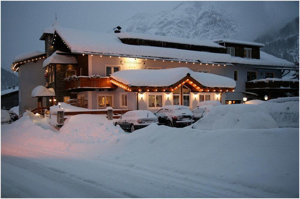 Wohlfuehlhotel Berg Heil Holzgau Exterior foto